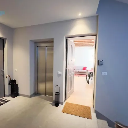 Cavana 5 Tirabora Short Rent Апартаменти *