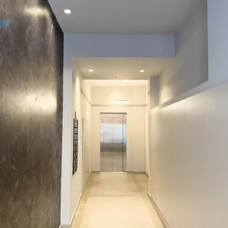 Апартаменти Cavana 5 Tirabora Short Rent