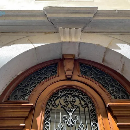 Apartmán Cavana 5 Tirabora Short Rent