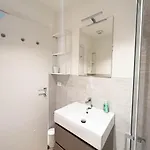 Cavana 5 Tirabora Short Rent * Trieste